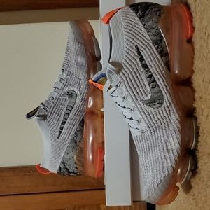 Nike Vapormax Flyknit 3 “Moon Landing”